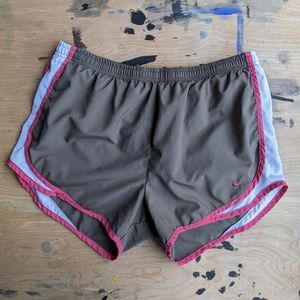 Nike Shorts - M